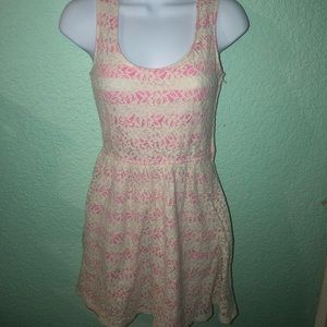 Mossimo supply co pink and white lace Sz Med